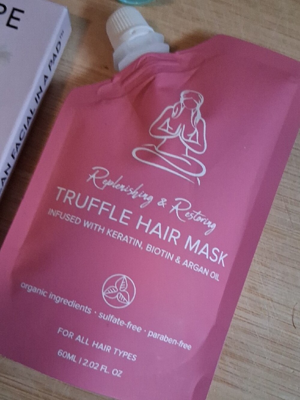 Assorted Skincare Bundle - Picture 9 of 11